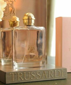 عطر ادکلن تروساردی دلیکیت رز-Trussardi Delicate Rose